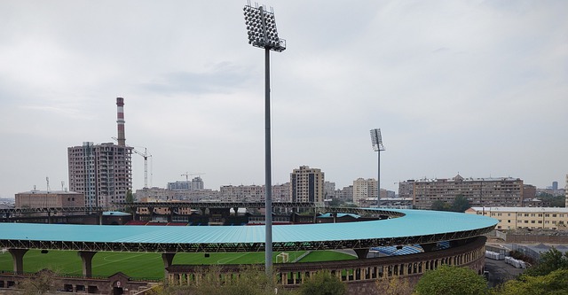 解决球队低 解决球队低